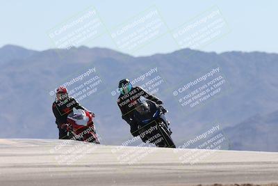 media/Oct-13-2025-Moto Forza (Mon) [[a66d839500]]/3-B Group/Session 4 (Turn 9)/